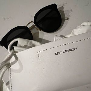 Gentle Monster Merlynn 01 Sunglasses